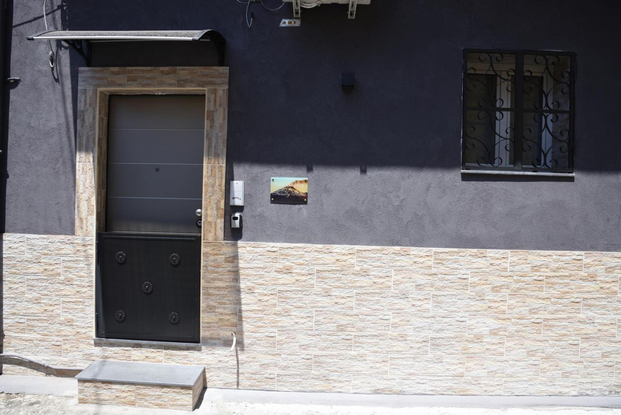 Family House Apartment Catania Exterior photo