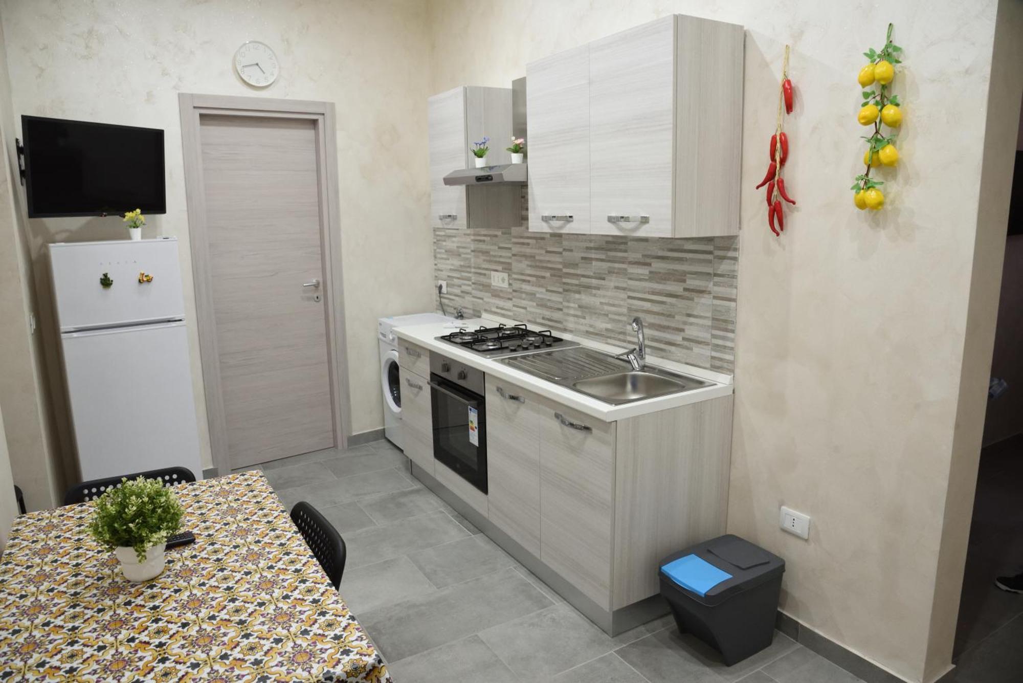 Family House Apartment Catania Exterior photo